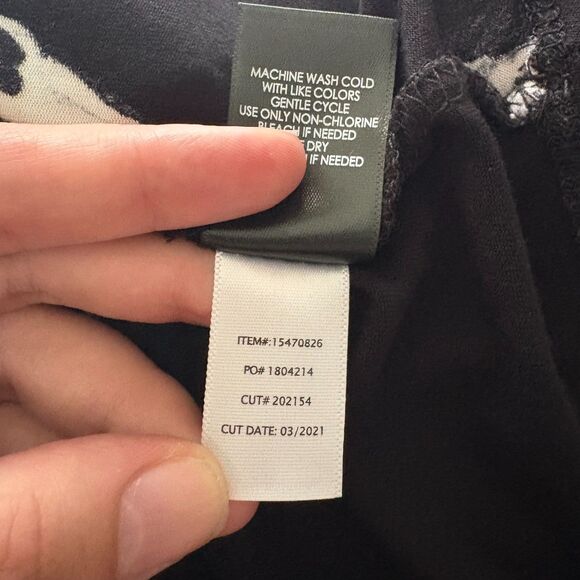 Torrid Lovesick Supersoft Strappy Tee Black Tie Dye Skeletal Star Plus Size 2X‎ - Picture 6 of 6